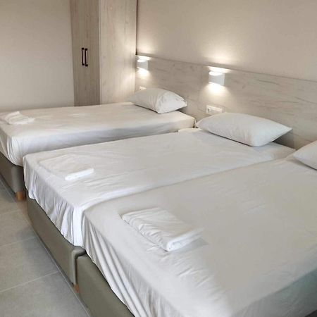 Daniela Apartments เนอาโรดา ภายนอก รูปภาพ