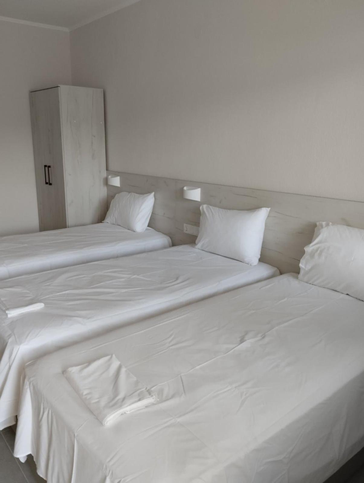 Daniela Apartments เนอาโรดา ภายนอก รูปภาพ