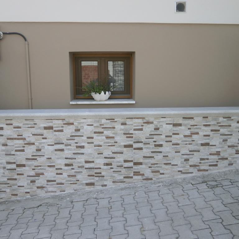 Daniela Apartments เนอาโรดา ภายนอก รูปภาพ