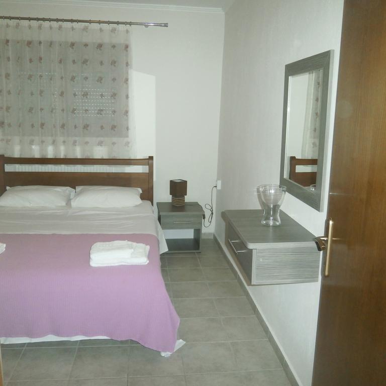 Daniela Apartments เนอาโรดา ภายนอก รูปภาพ