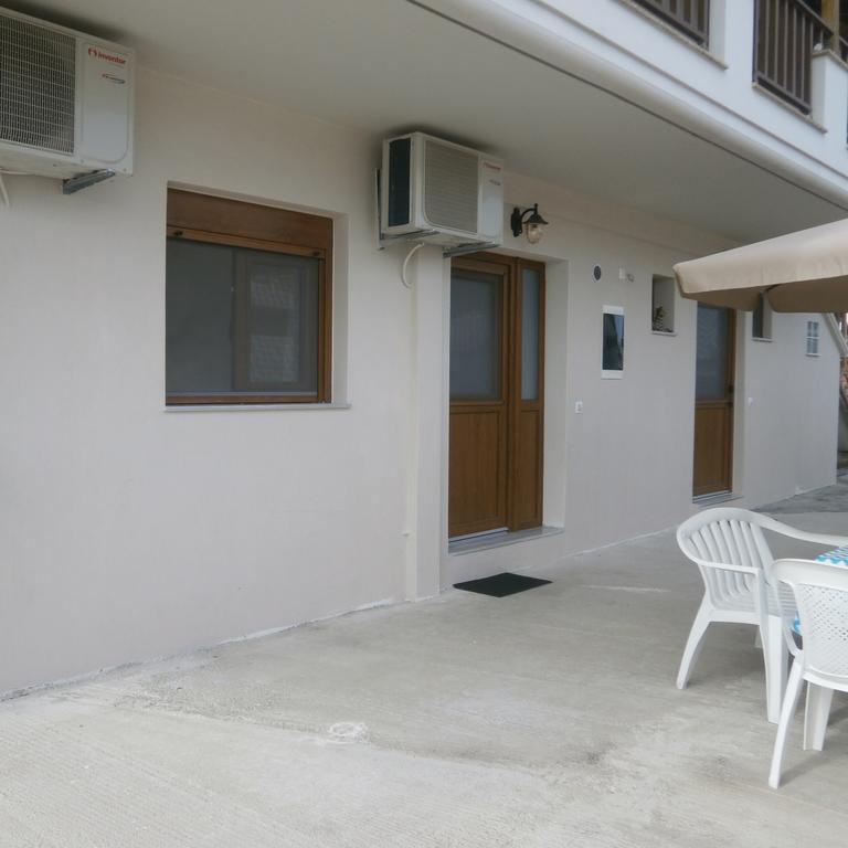 Daniela Apartments เนอาโรดา ภายนอก รูปภาพ
